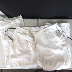 Calvin Klein Women's Cream Straight Leg Jeans